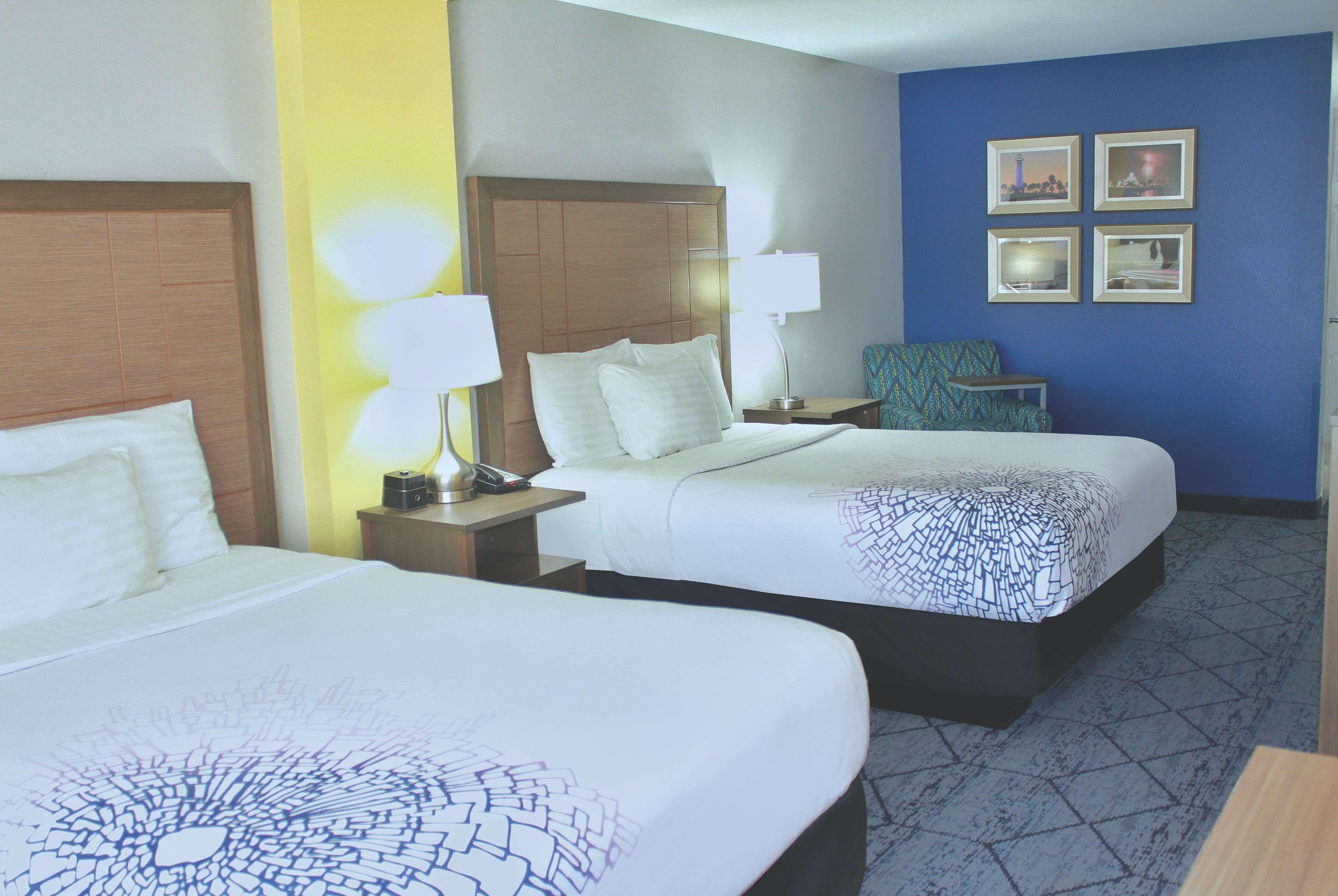 La Quinta By Wyndham Ne Long Beach/Cypress Hawaiian Gardens Exteriér fotografie