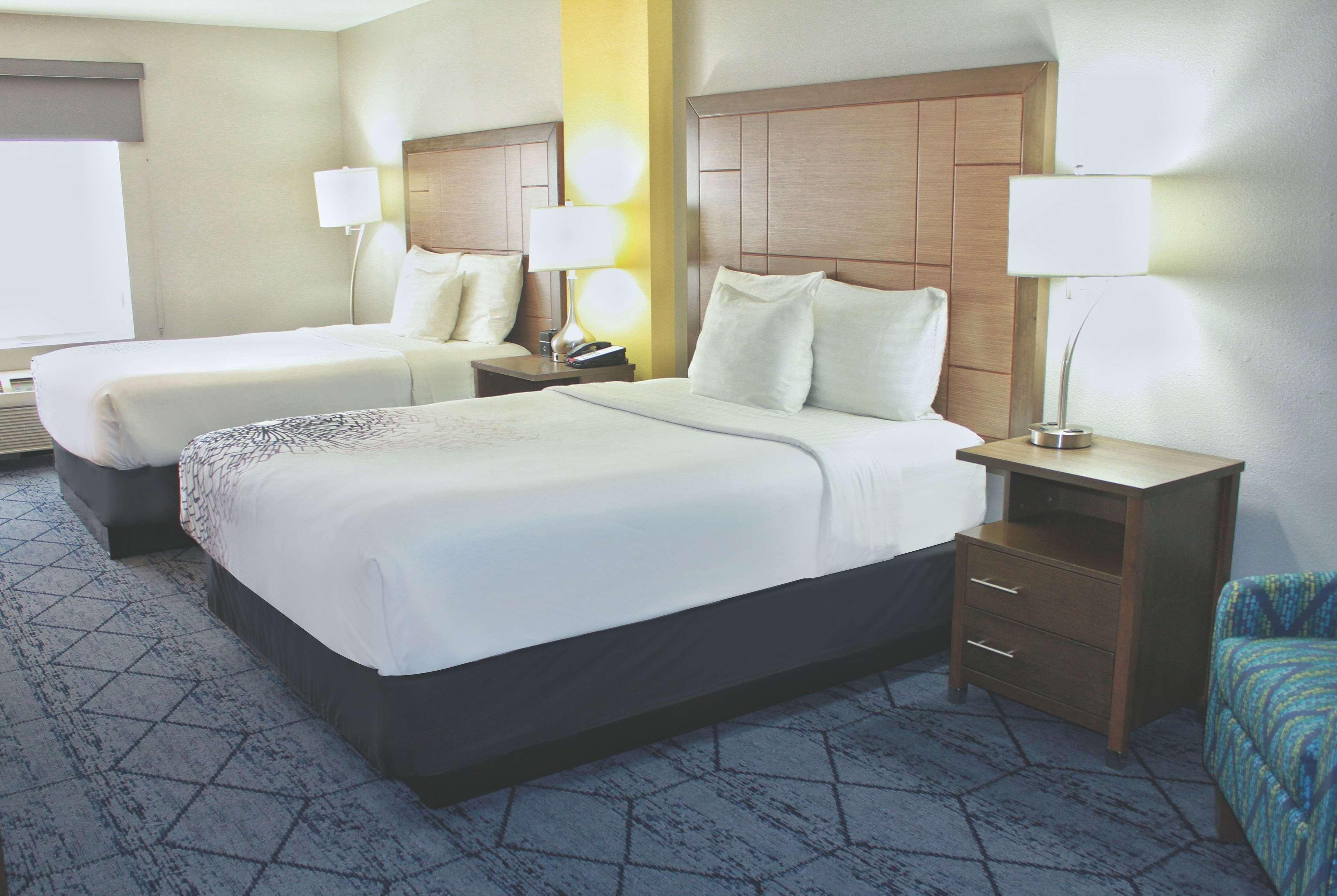 La Quinta By Wyndham Ne Long Beach/Cypress Hawaiian Gardens Exteriér fotografie