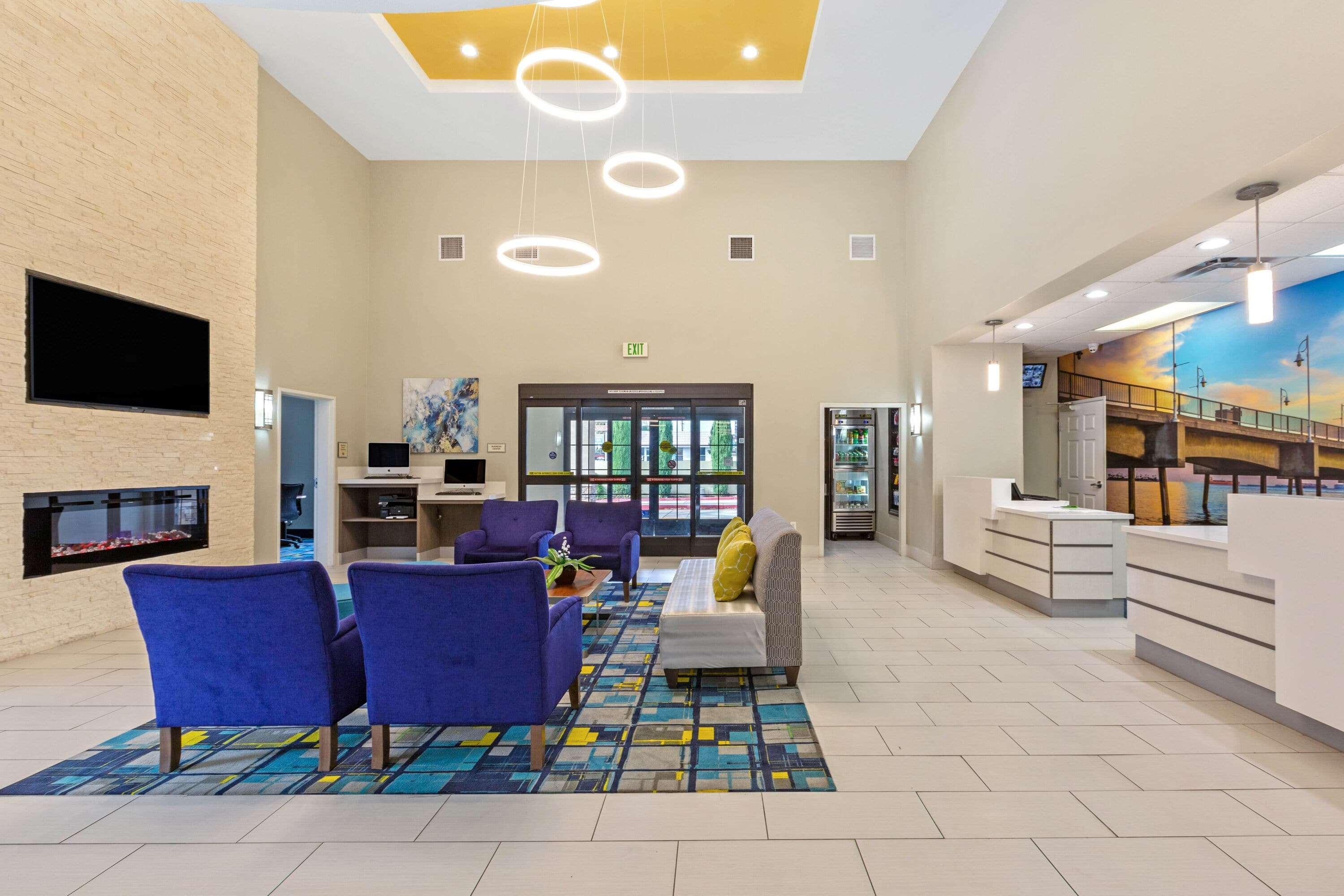 La Quinta By Wyndham Ne Long Beach/Cypress Hawaiian Gardens Exteriér fotografie