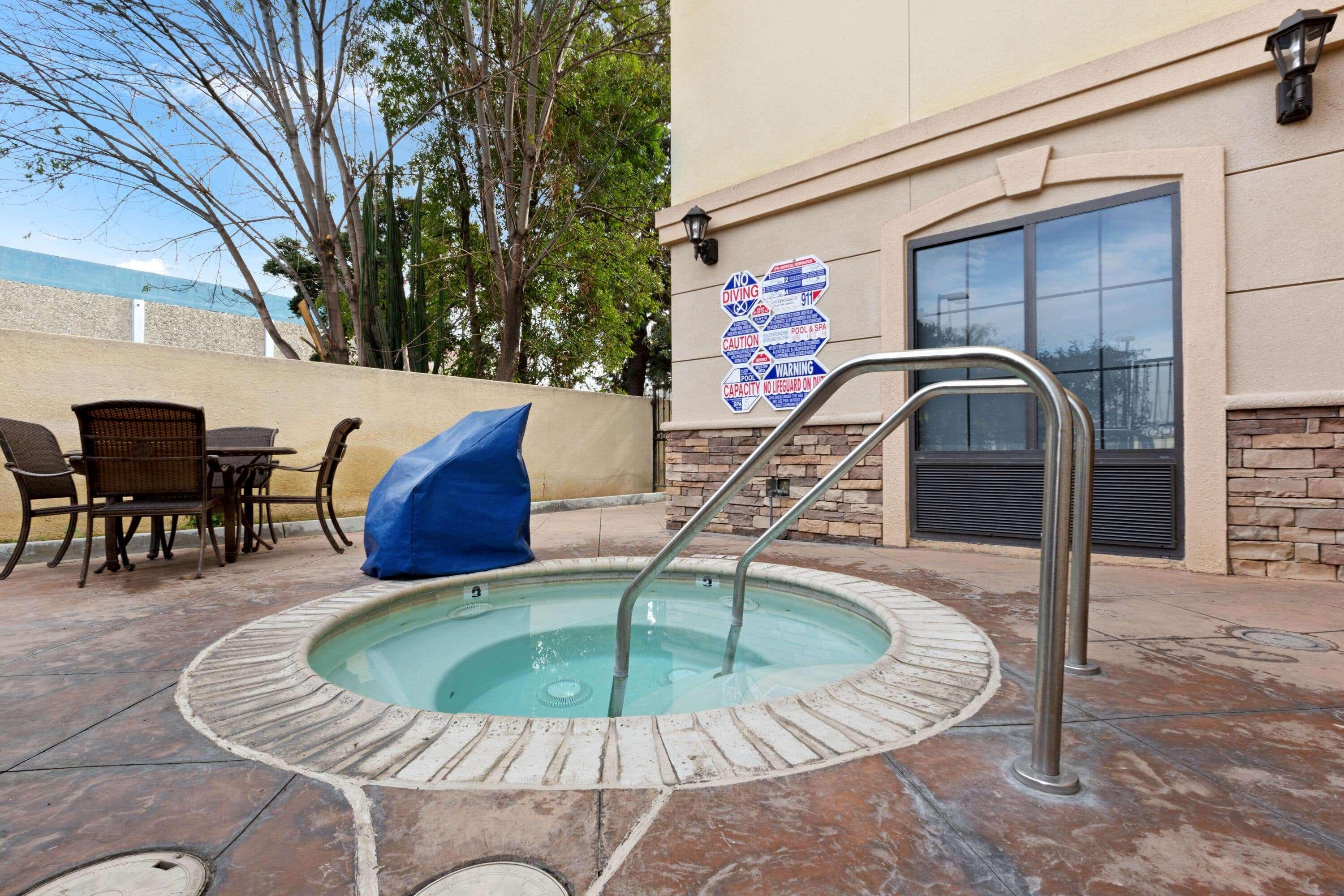 La Quinta By Wyndham Ne Long Beach/Cypress Hawaiian Gardens Exteriér fotografie