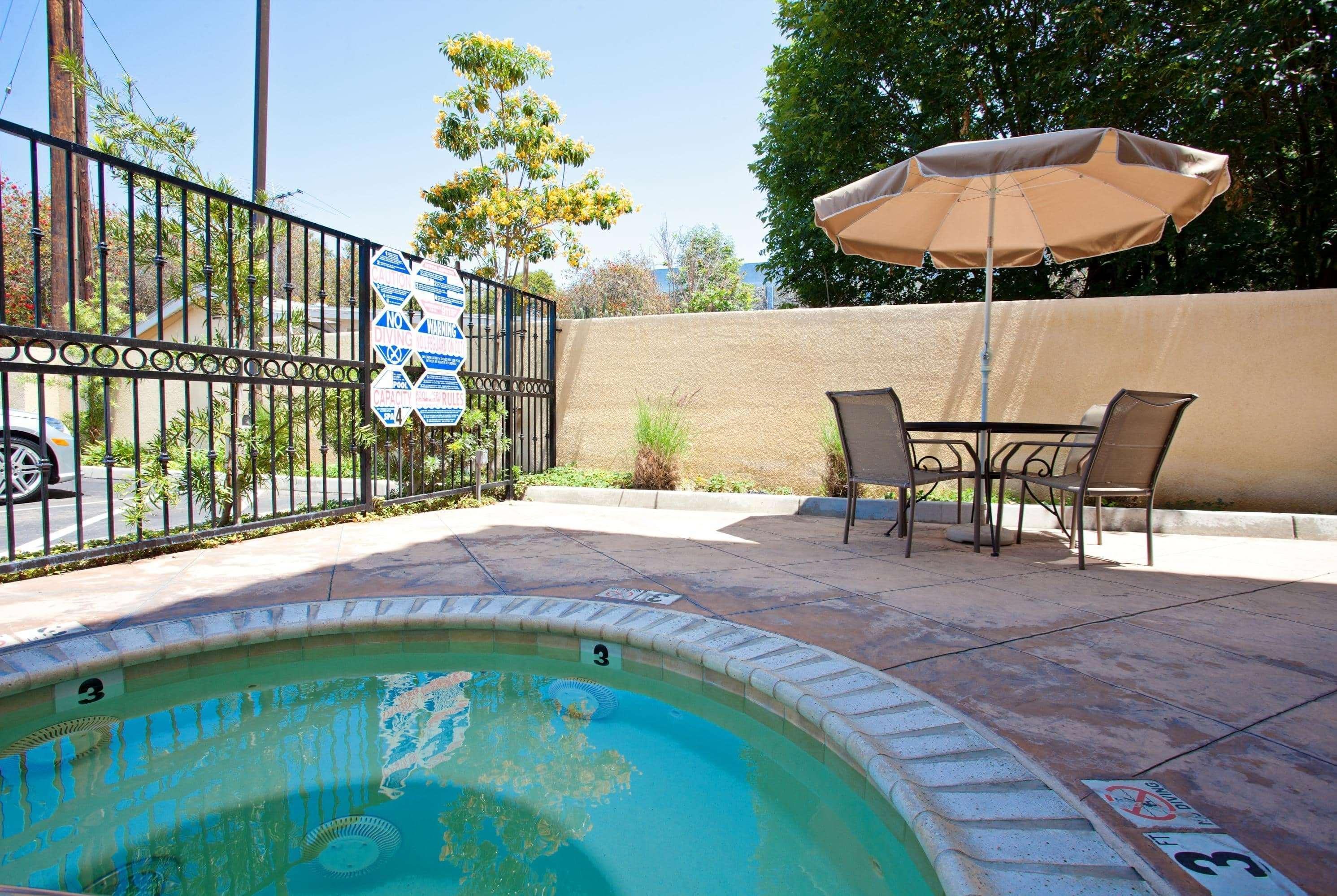 La Quinta By Wyndham Ne Long Beach/Cypress Hawaiian Gardens Exteriér fotografie